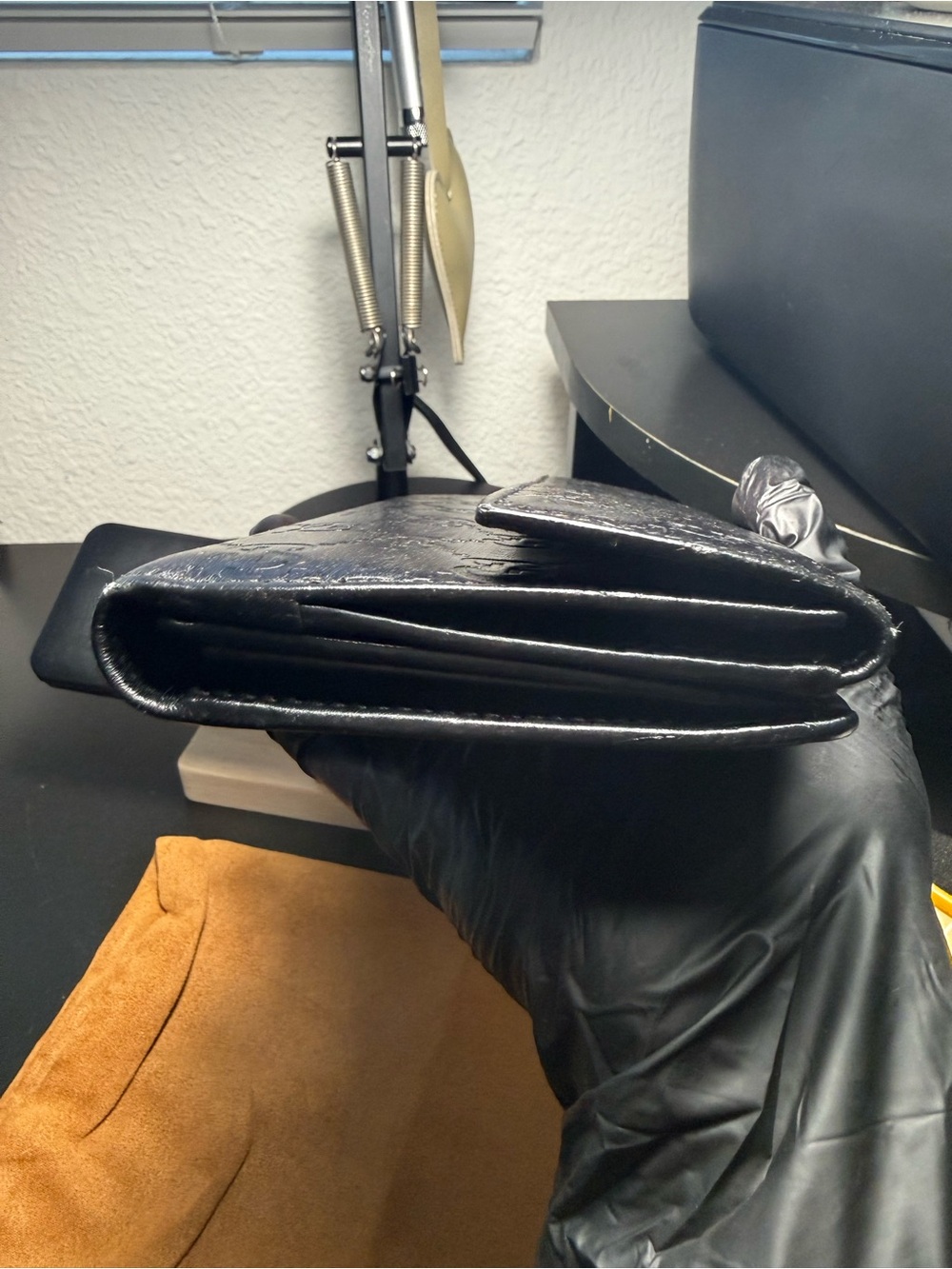 Gucci Black GG Guccissima Leather Long Wallet Flap Strap - Picture 13 of 16